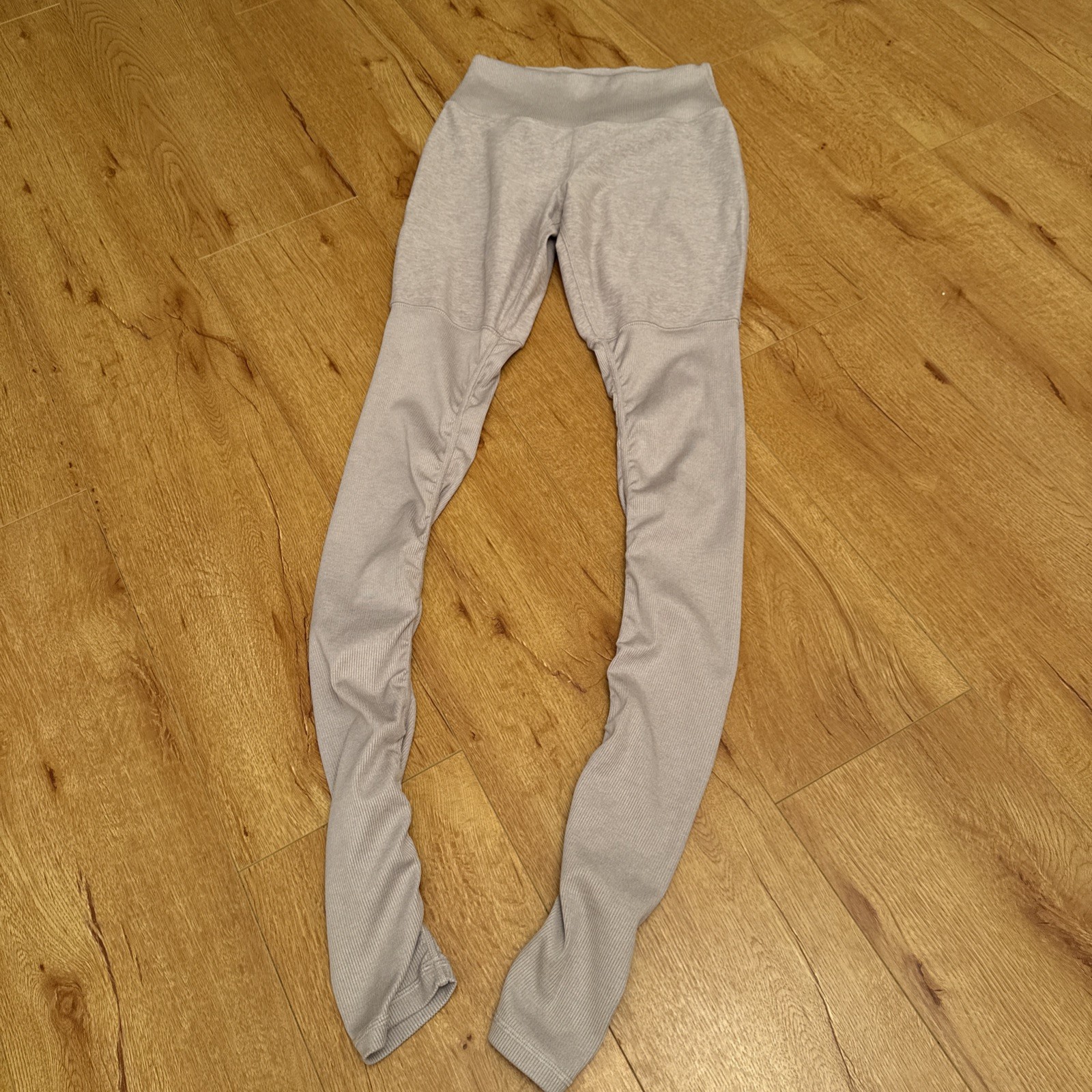 ALO YOGA GODDESS High Rise Cream Tan Pink Long Pilates Yoga Leggings M Ribbed