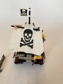 LEGO Pirate Set #6261 Raft Raiders 99% Complete