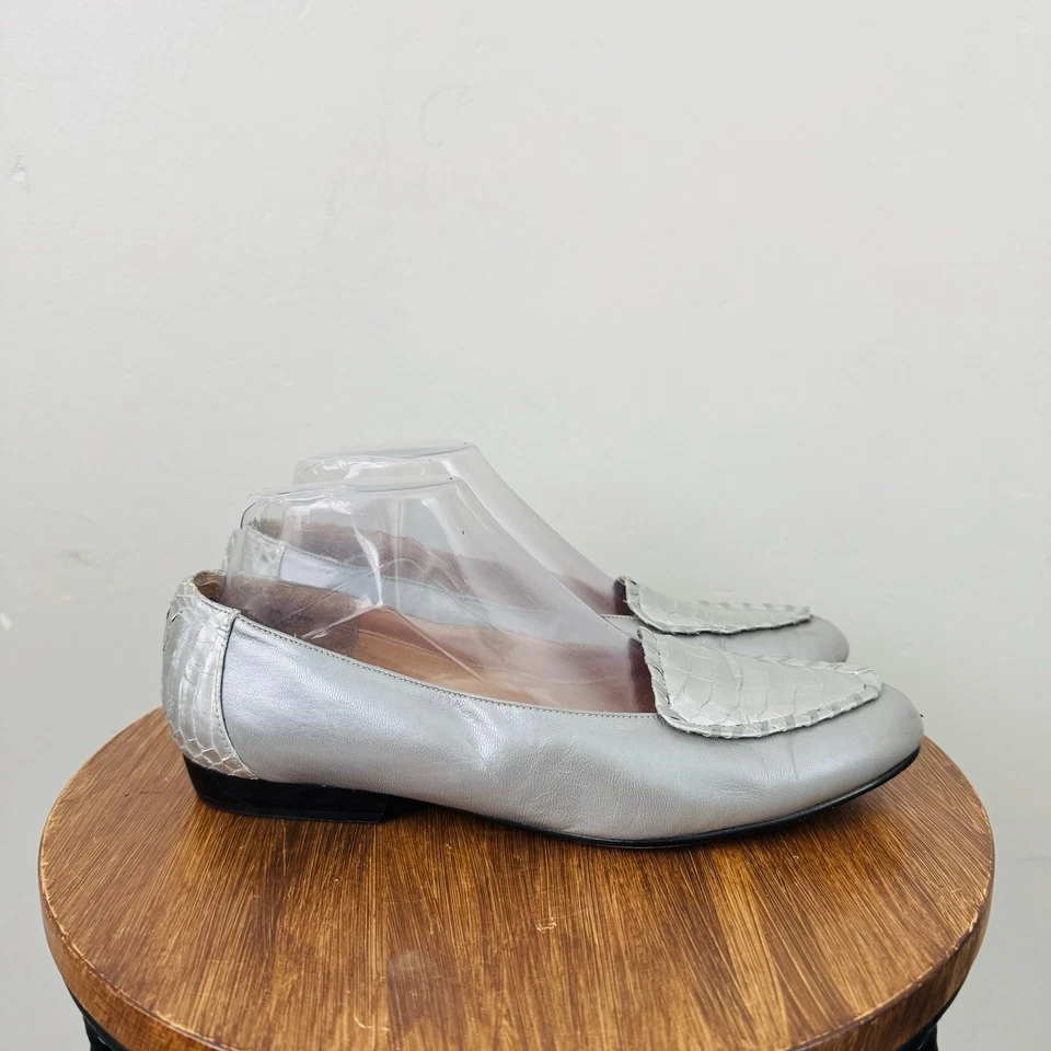 Mocasines sin cordones Andrew Geller plateados de cuero metálico para mujer talla 8 Foto 4 de 4