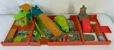 Matchbox Car Alligator Alley Fold &amp; Carry Play Set Pop Up Lights Hotwheels Works