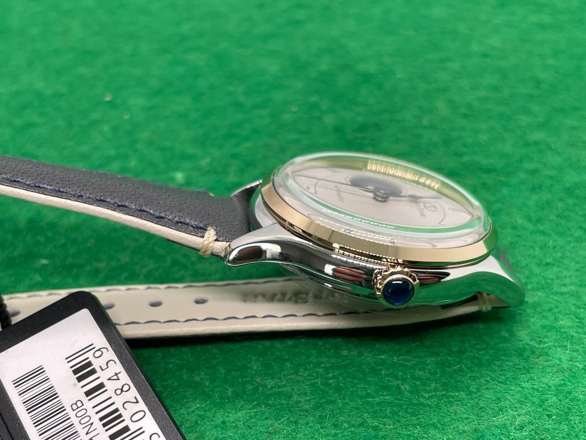 BRAND NEW WITH TAGS NEVER BEEN WORN ORIENT STAR LADIES WRIST WATCH