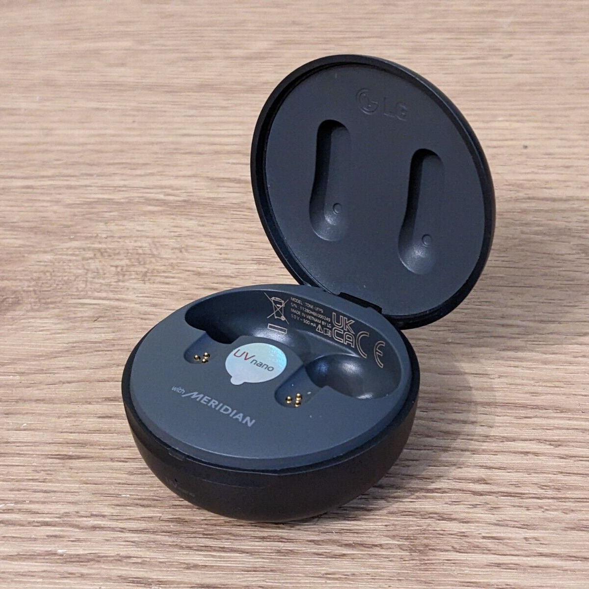 Charging case ONLY LG Tone Free UFP9 wireless Bluetooth earbuds UVnano FP9  black