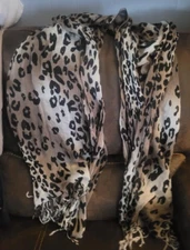 Women's Animal Print Scarf with Fringe - Brown/Black/Beige