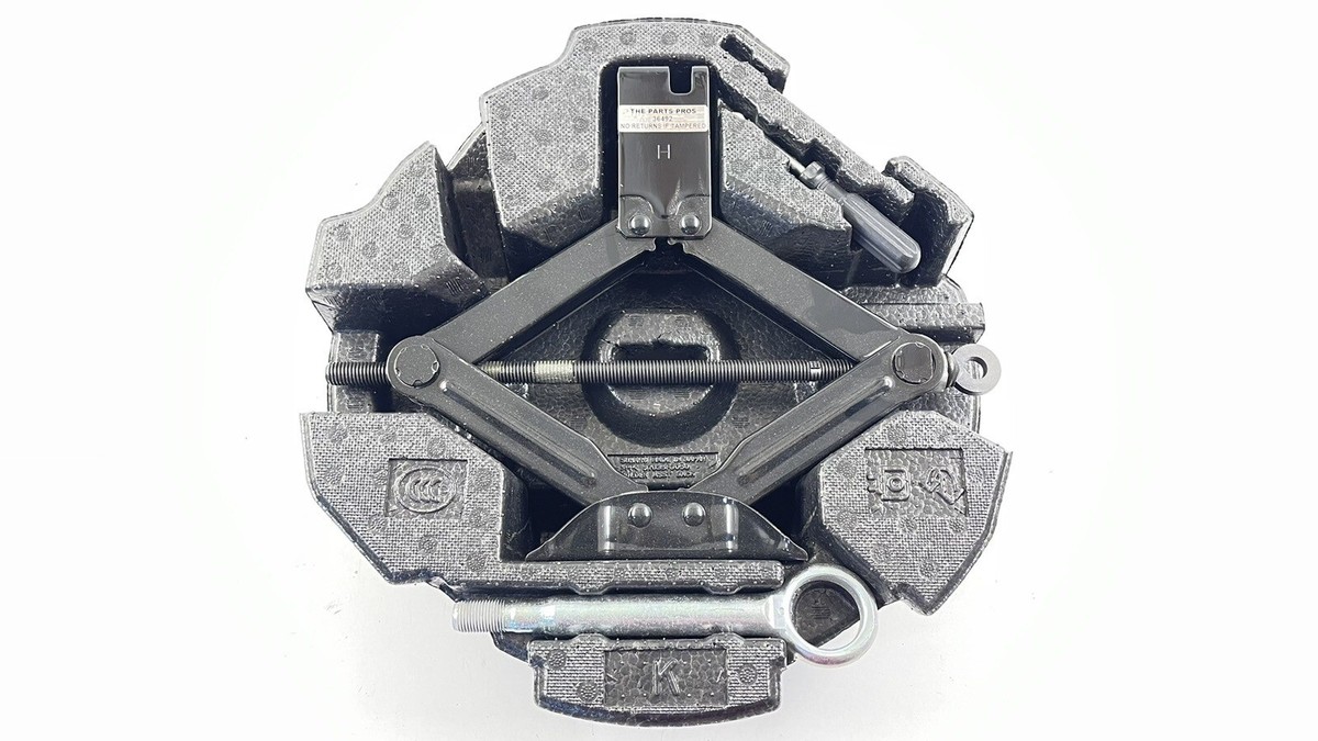 パーツ FJ 18-23 SUBARU CROSSTREK EMERGENCY SPARE TIRE SCISSOR JACK