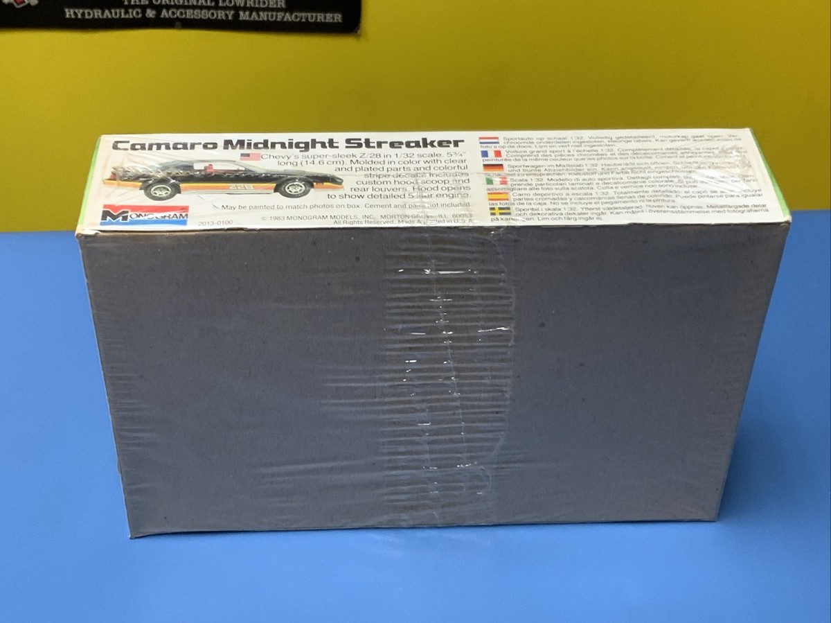 FACTORY SEALED Vintage Monogram Midnight Z Camaro 1/24 Scale