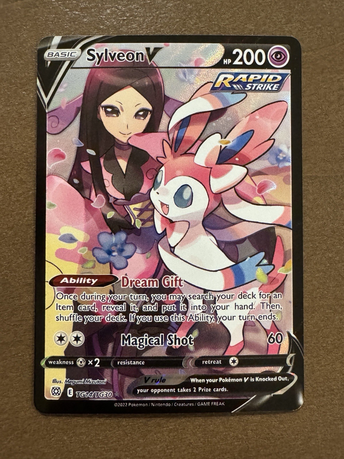 Pokemon TCG Sylveon V TG14/TG30 Swsh09: Brilliant Stars Trainer Gallery Holo -NM