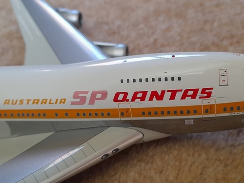 InFlight200 Boeing 747SP Qantas Australia VH-EAA Model - Picture 4 of 13