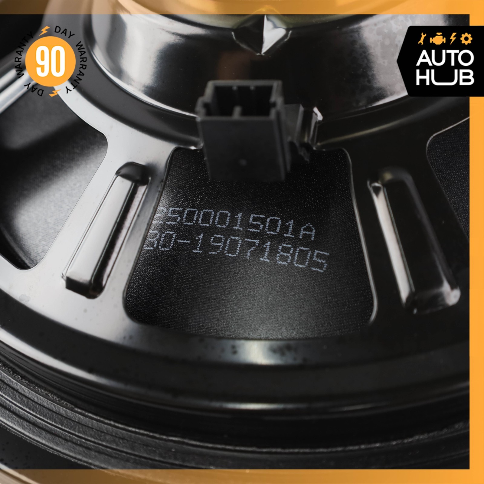 17-24 Maserati Levante M161 Rear Subwoofer Sub Woofer Speaker 670100017 OEM 35k