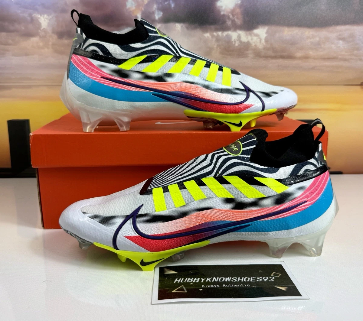 Preços baixos em Nike Vapor Edge Elite 360 Premium White Crimson
