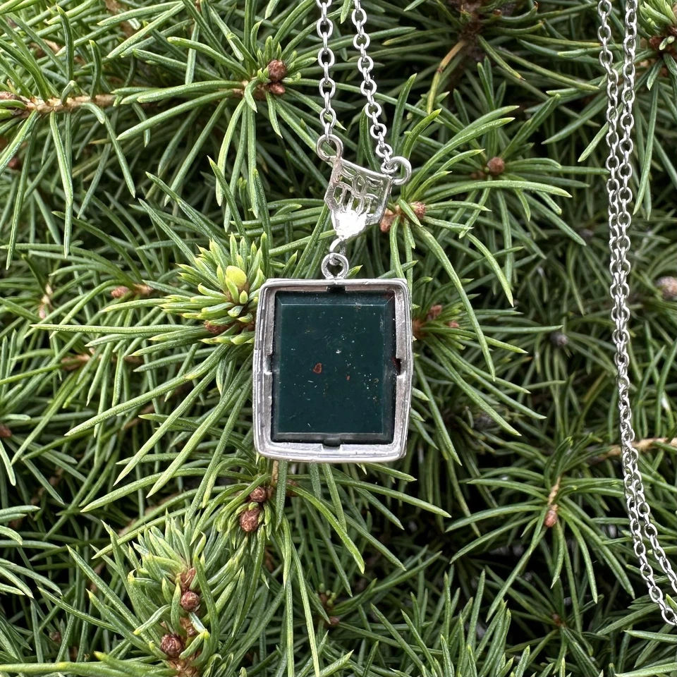 Antiguo collar de cadena de eslabones de cable de 16,5" colgante de piedra de sangre de oro blanco Foto 4 de 4