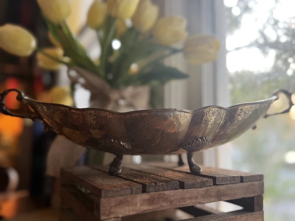 Tigela vintage grande de latão martelada peça central com pés 15” de largura - Imagem 2 de 4