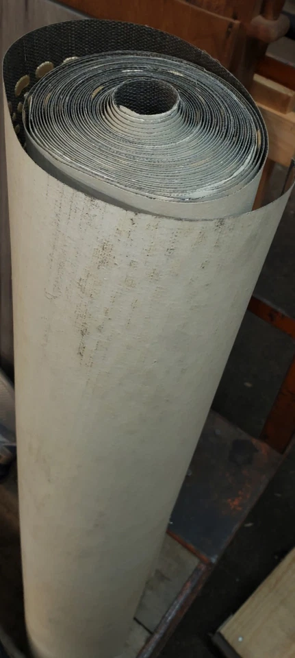 Papel pintado Schumacher - Rollo dorado negro patente  Foto 3 de 3