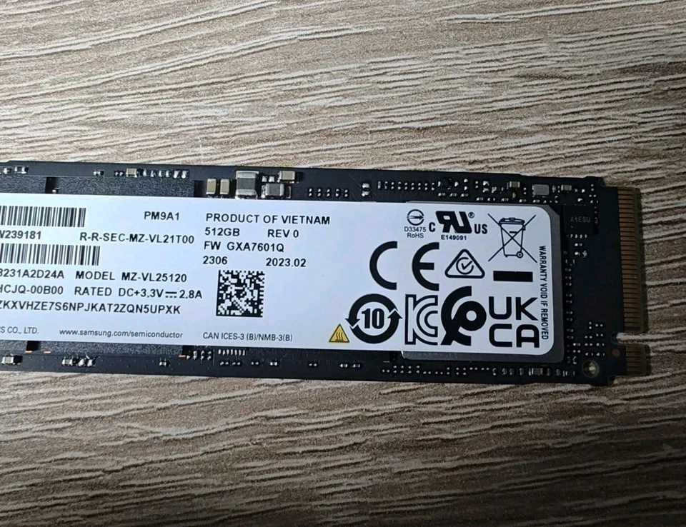 Samsung m.2 SSD Festplatte mit 512GB  Kapazität NVMe - Bild 2 von 3