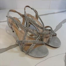 Nina Noni-Fy Silver Reflective Rhinestone Strappy Kitten Heel Sandals Womens 8M