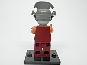 LEGO Star Wars Minifigure - Nute Gunray Dark Red Outfit - SW0242 from set 8036