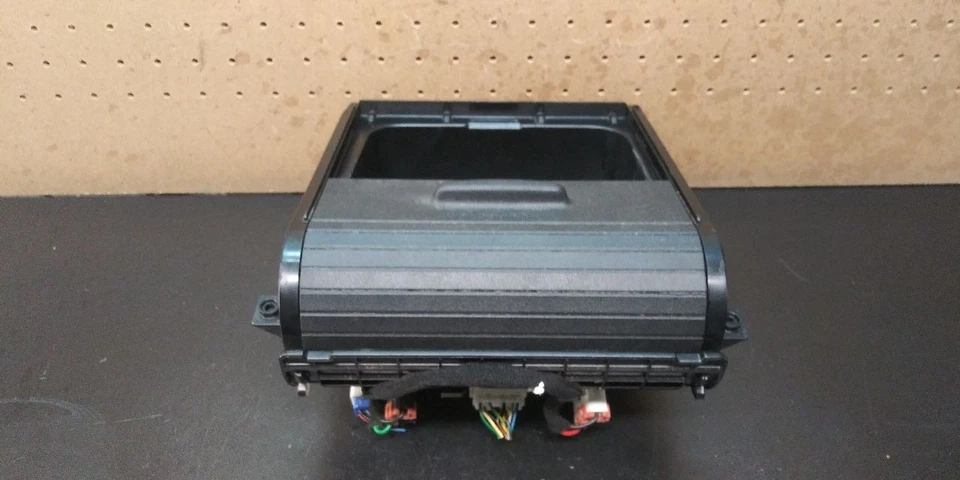 14 15 16 17 18 KIA FORTE COREANO CONSTRUIDO CONSOLA CENTRAL CUBBY OEM 84680A7210DFR Foto 4 de 4