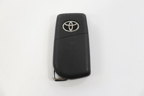 Smart Hybrid Yewong Smart Remote Replacement Proximity Key Fob For Toyota Camry 2018 2019 2020 2021 2022 HYQ14FBC 89904-06220 231451-0351 Board 314.3MHz 4 Buttons Toyota Camry Key Fob Cover - Foto 2