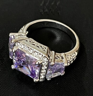 Stunning Ring by Martin James of London- Size 8 Light Purple stone/Silver Band