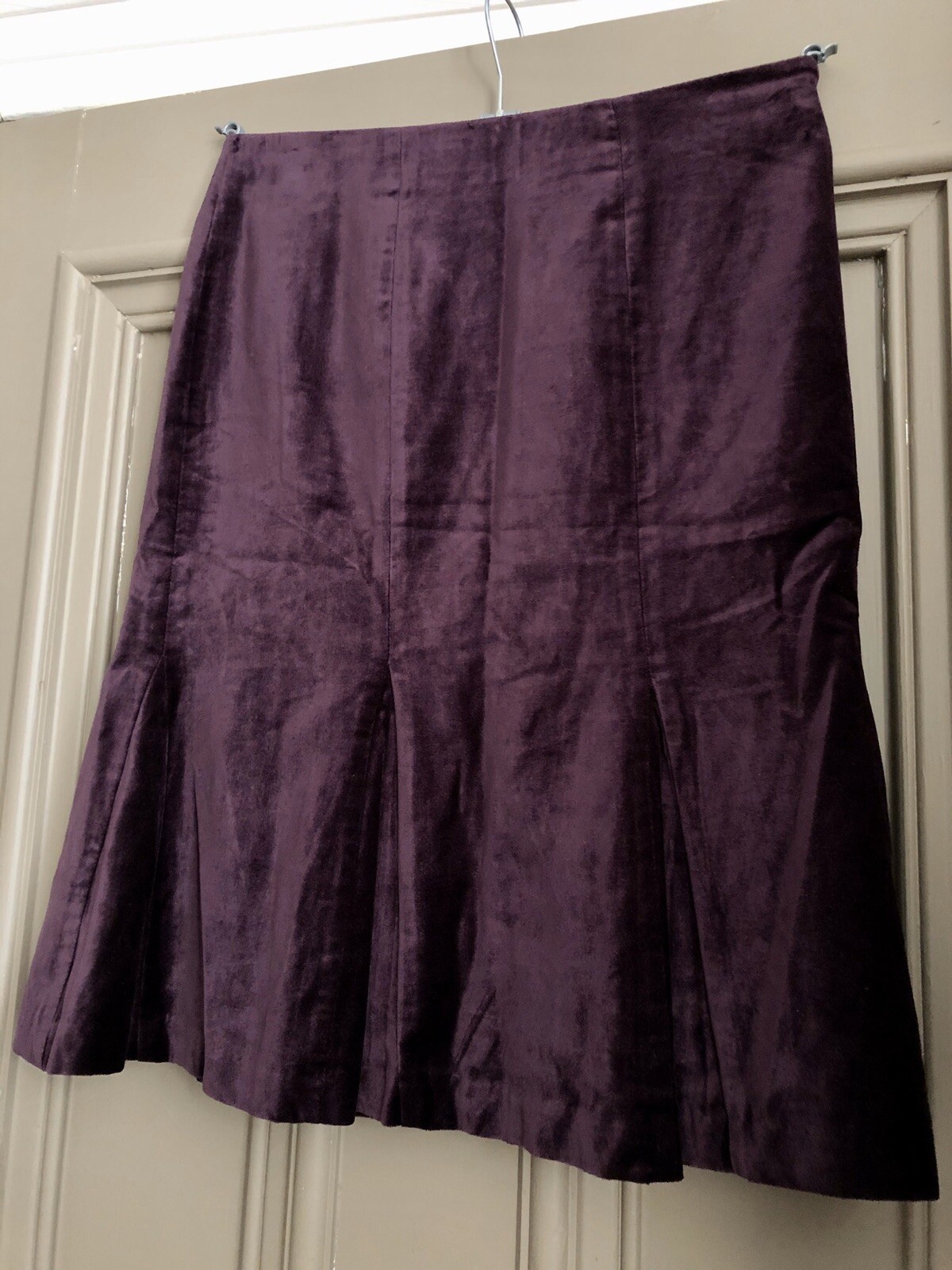 Boden Flirty Pencil Velvet Skirt 8 Flared Flippy Knee Length Purple