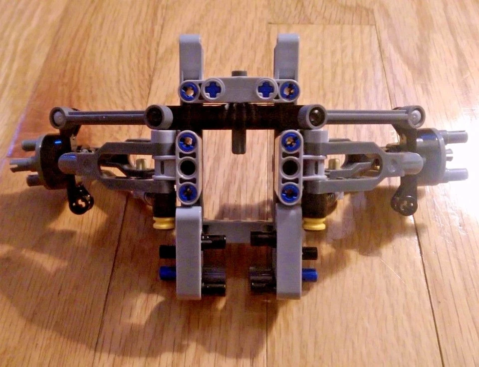 LEGO Technic - Front Steering + Independent Suspension for Servo Motor new parts - Image 3 of 4