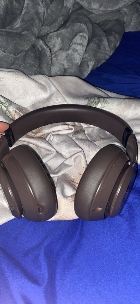 Beats Studio Pro Bluetooth Wireless Headphones - Deep Brown (MQTT3LLA)