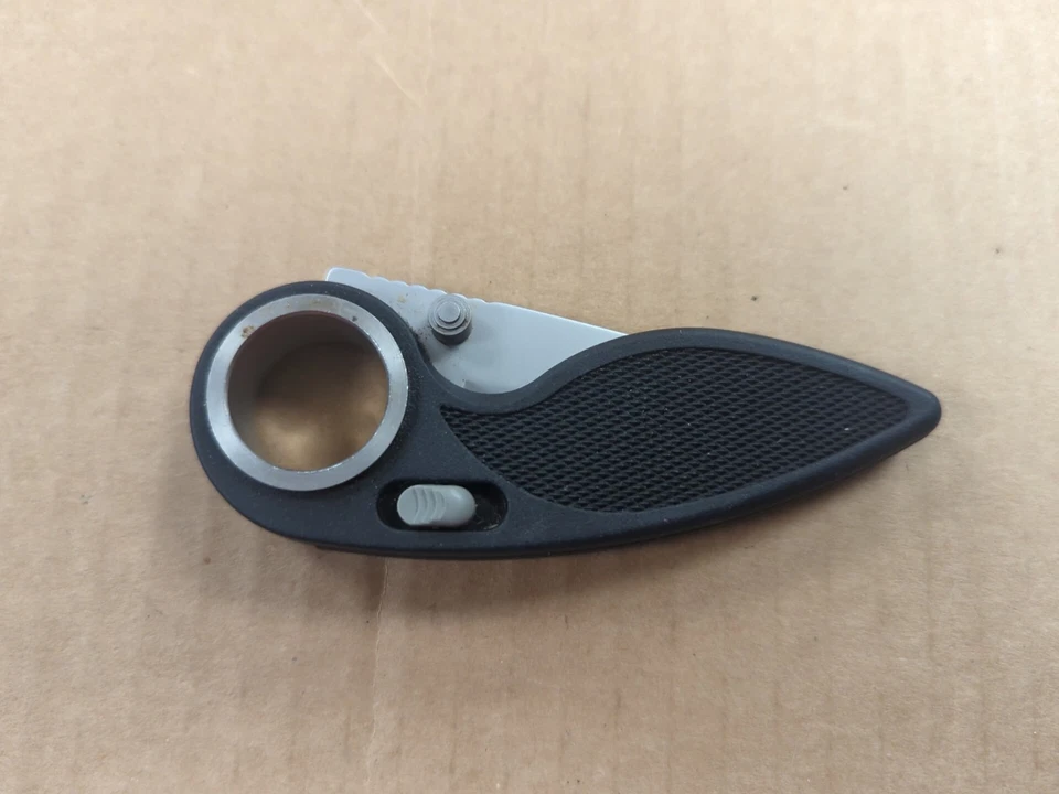 Gerber USA. Chameleon Pocket Knife  Bolt Action Combo Edge Blade W/Sheath  - Image 4 of 4