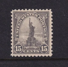 1922 Statue of Liberty Sc 566 gray 15c MNH single with original gum CV $35 (WB