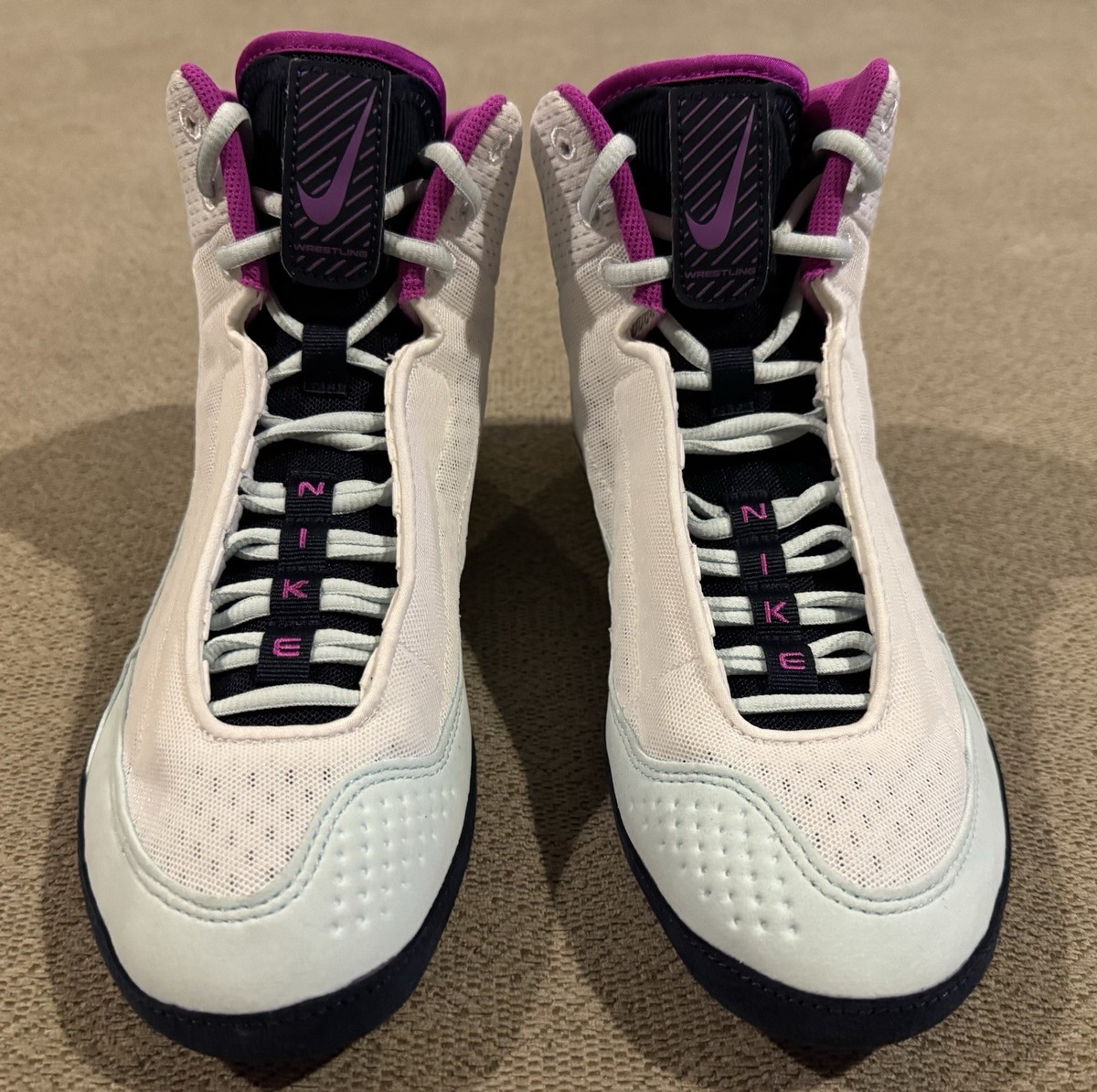 Y*u様 Nike Wrestling Shoes ホワイト/パープル Nike Inflict 4 Wrestling Shoes White Violet Mens Size 9.5 HM9674