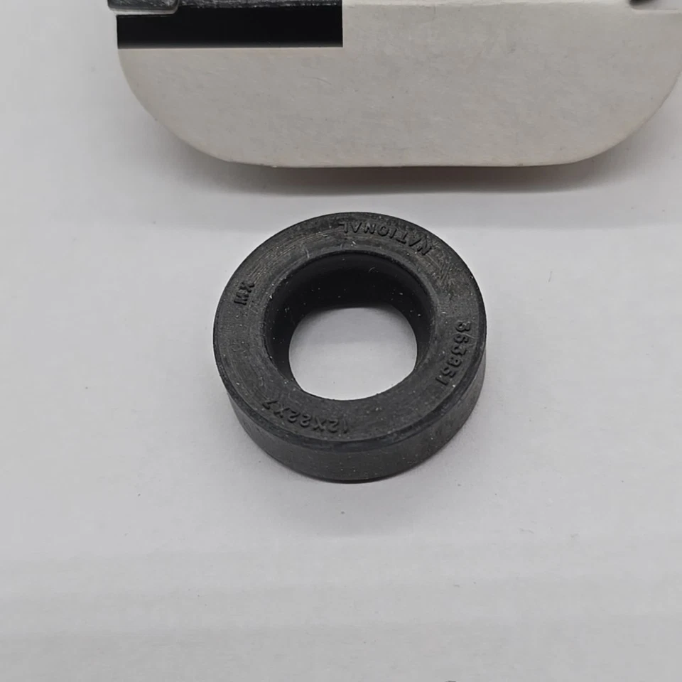 Automatic Transmission Manual Shaft Seal National 221207 - Image 2 of 4