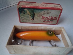 ebay vintage fishing lures with box JACK'S TACKLE MFG CO RIP L LURE Lure & BLACK Toad Tackle Vintage Tackle Box with Lures