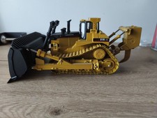 miniature Caterpillar D11R CD
