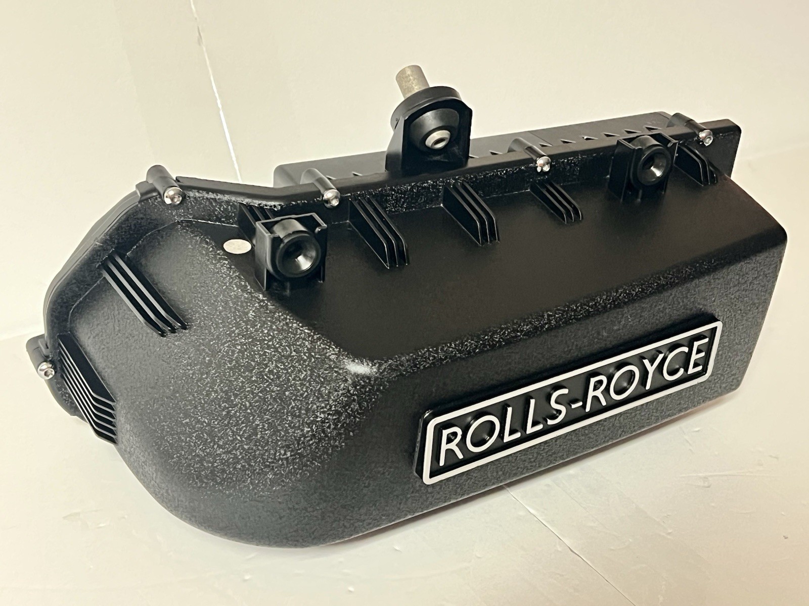 ROLLS ROYCE GHOST/WRAITH/DAWN ( BETWEEN 09-26)RIGHT AIR INTAKE CLEANER FILTERBOX