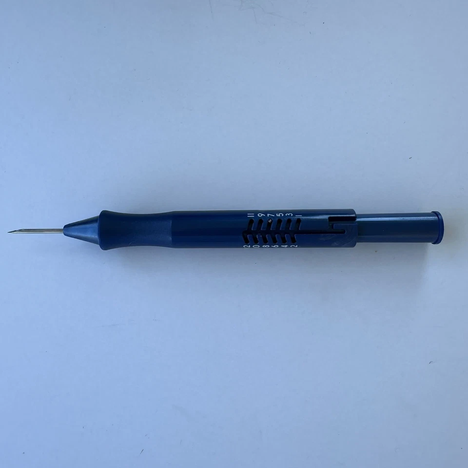 Ultra Punch w/ 4 needles  36 skeins J. & P. Coats variegated embroidery floss - Image 3 of 4