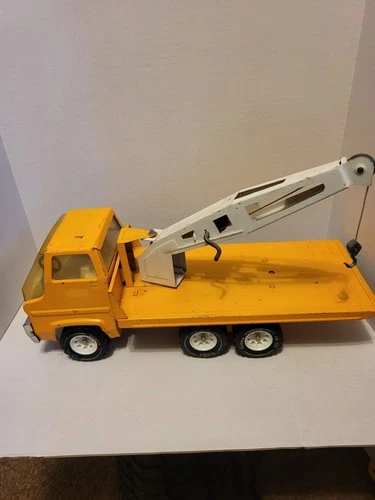 Vintage Tonka Yellow Toy Crane Truck with Movable Arm