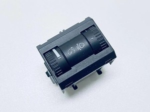 SKODA OCTAVIA I 1U2 Schalter zur Einstellung der Scheinwerferhöhe 30686393