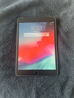 Apple iPad mini A1432 32 GB, Wi-Fi, 7.9 in - White/Silver