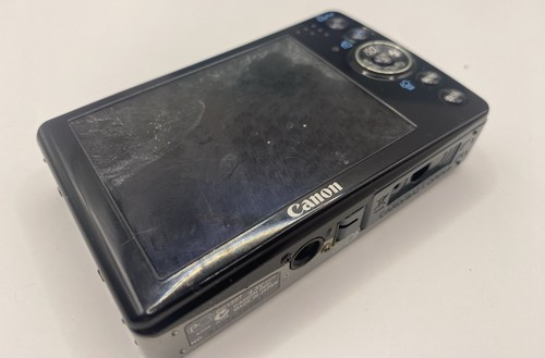 Digital IXUS 75 Digital Camera. Read Description - Picture 3 of 8