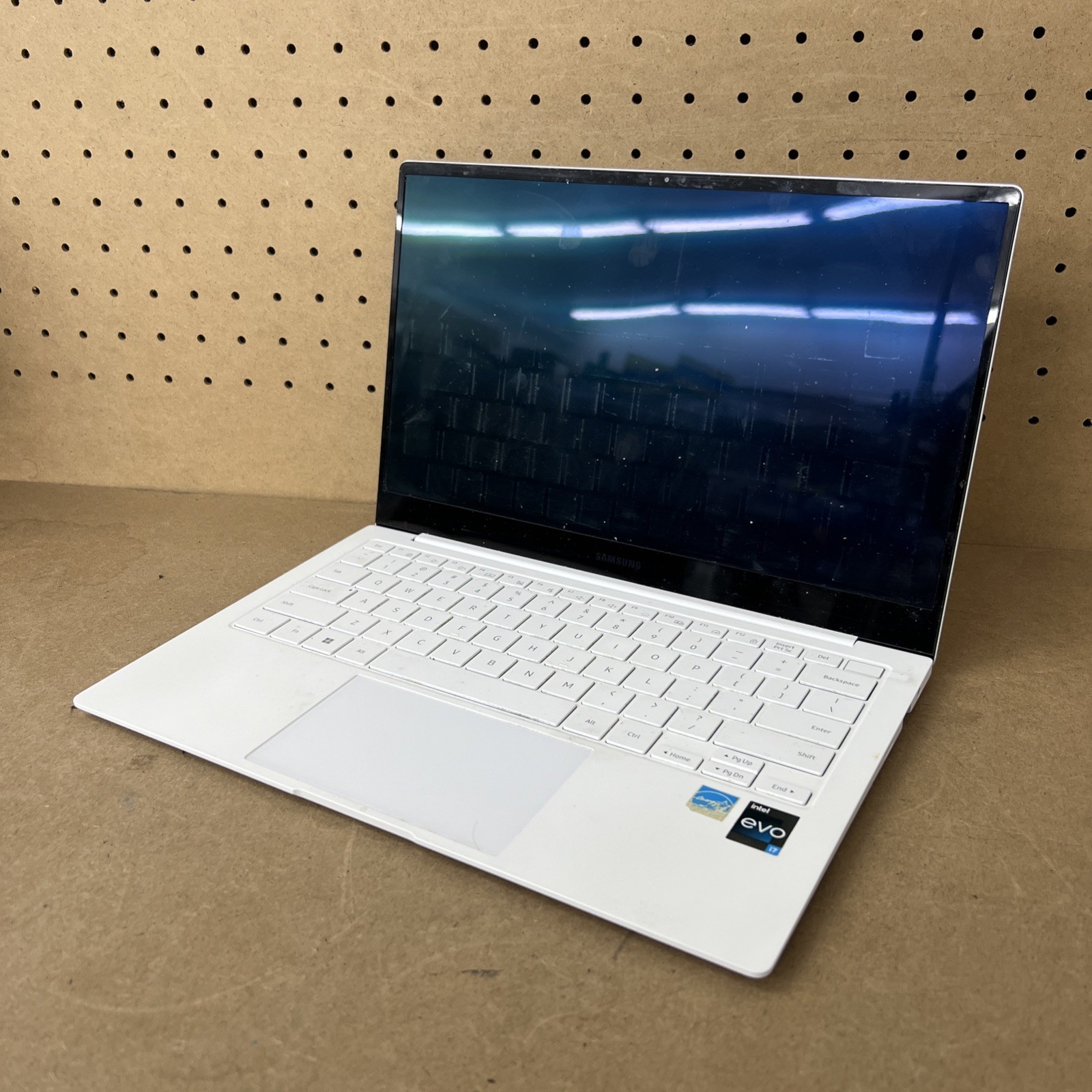 Samsung Galaxy Book2 Pro 13