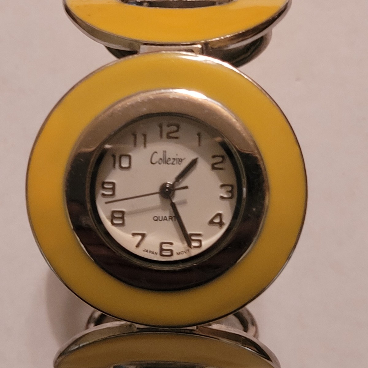 Vintage Collezio Women\'s Yellow Dial Bracelet Watch silver and gold accents Vintage Collezio Watch Womens Gold Tone Steel Easy Reader  main image 4
