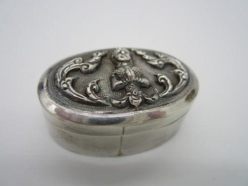 Nachlass Vintage Gorgoeus Reposse Sterling Silber Gottheit aufklappbar 15,8 Gramm Pillendose - Bild 2 von 5