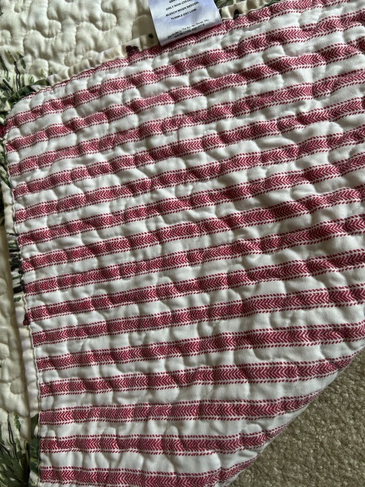 Red Cardinal Living Quarters Quilted  Queen Bedding 2Shams 25"x19" - Image 4 of 4