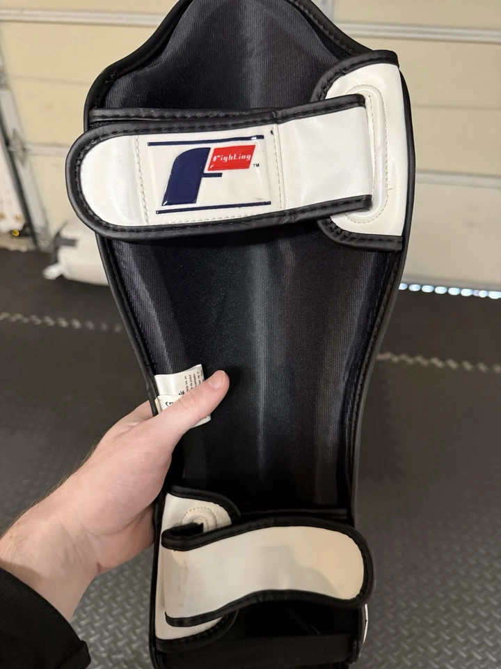 Fighting Sports shin guards for MMA/Kickboxing/Muaythai (LARGE) - Image 4 of 4
