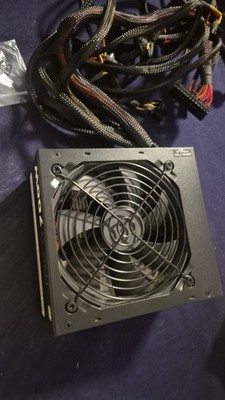 Thermaltake 700w Netzteil 80 Plus ATX PC Netzteil