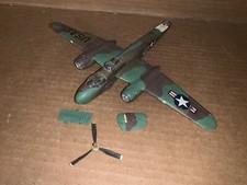 Vintage Plastic Model Plane For Parts Or Pieces Lot P125 