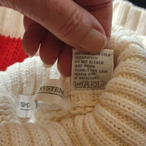 Vintage 80's Red & White Striped Heavy Knit Turtleneck Sweater - Baggy- Size M - Picture 15 of 16
