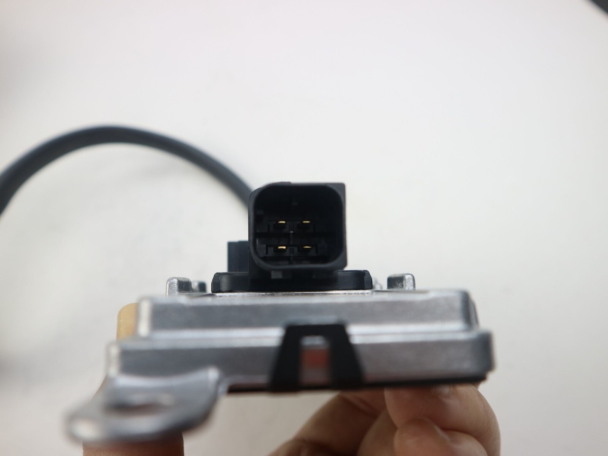 BSD 5WK9 6750C Nitrogen Oxide Sensor 5WK96750C 4326864 24V for