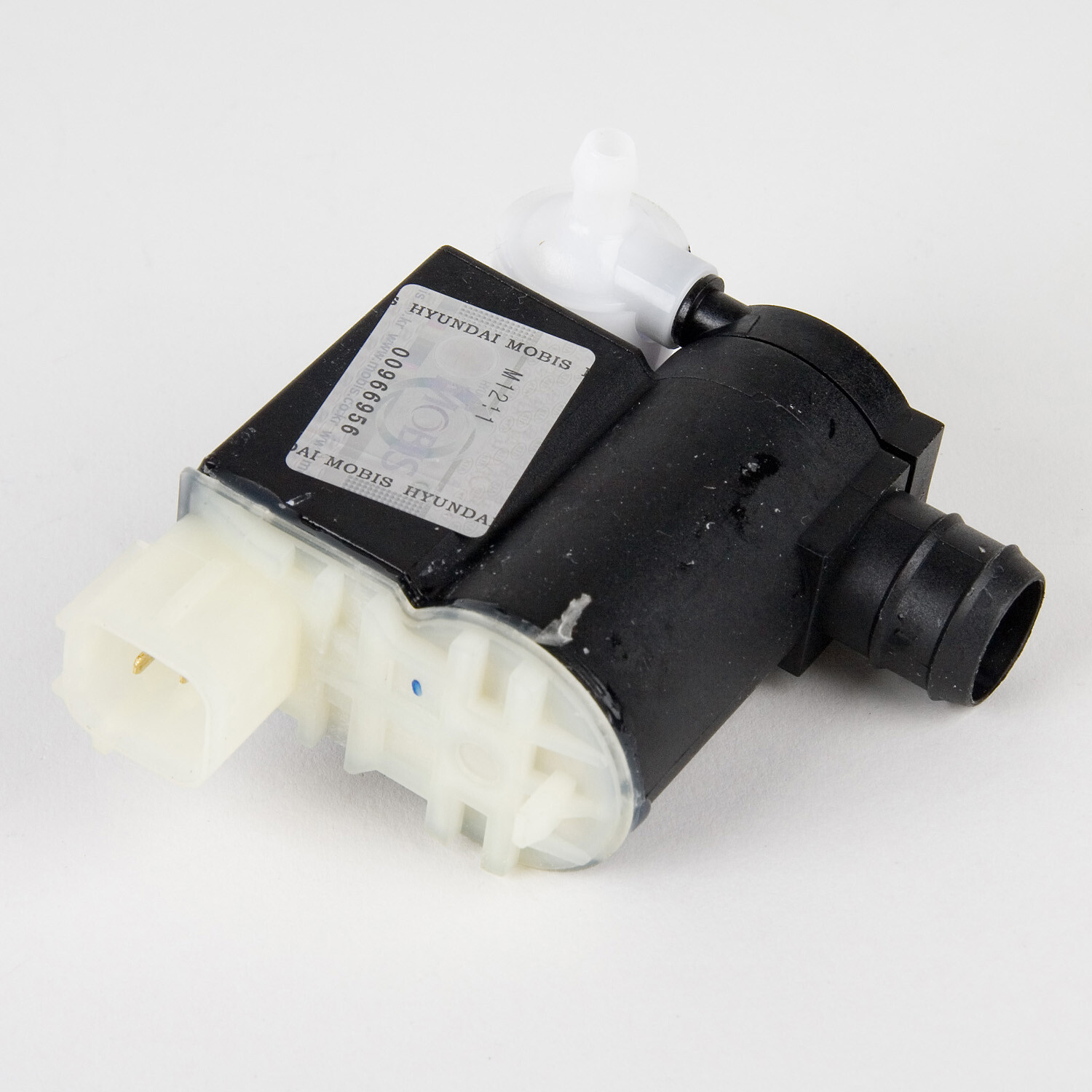 Genuine Hyundai Kia Windshield Washer Pump 985101F100, 985102V100