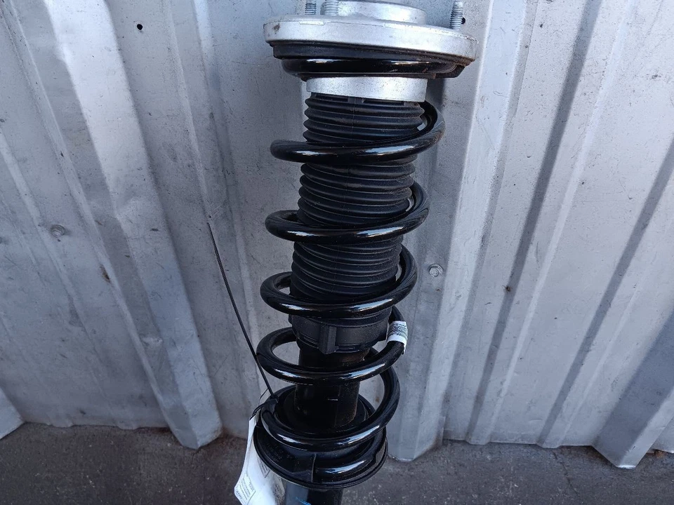 Левый задний амортизатор стойки амортизатора 20-24 BMW 840i 850i Gran Coupe 37106878127 - Изображение 3 из 4