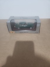 Maisto Classic Jaguar MK2 1/18 Scale Diecast Model 31833 Green