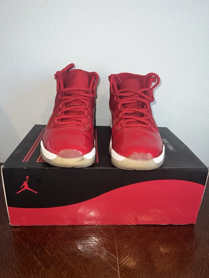 Talla 11 - Jordan 11 Retro Alto Ganar Como '96 Foto 2 de 4